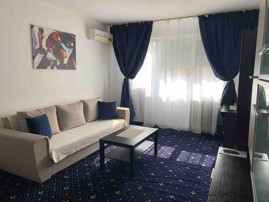 Cozy & Warm Studio Bukarest Exterior foto